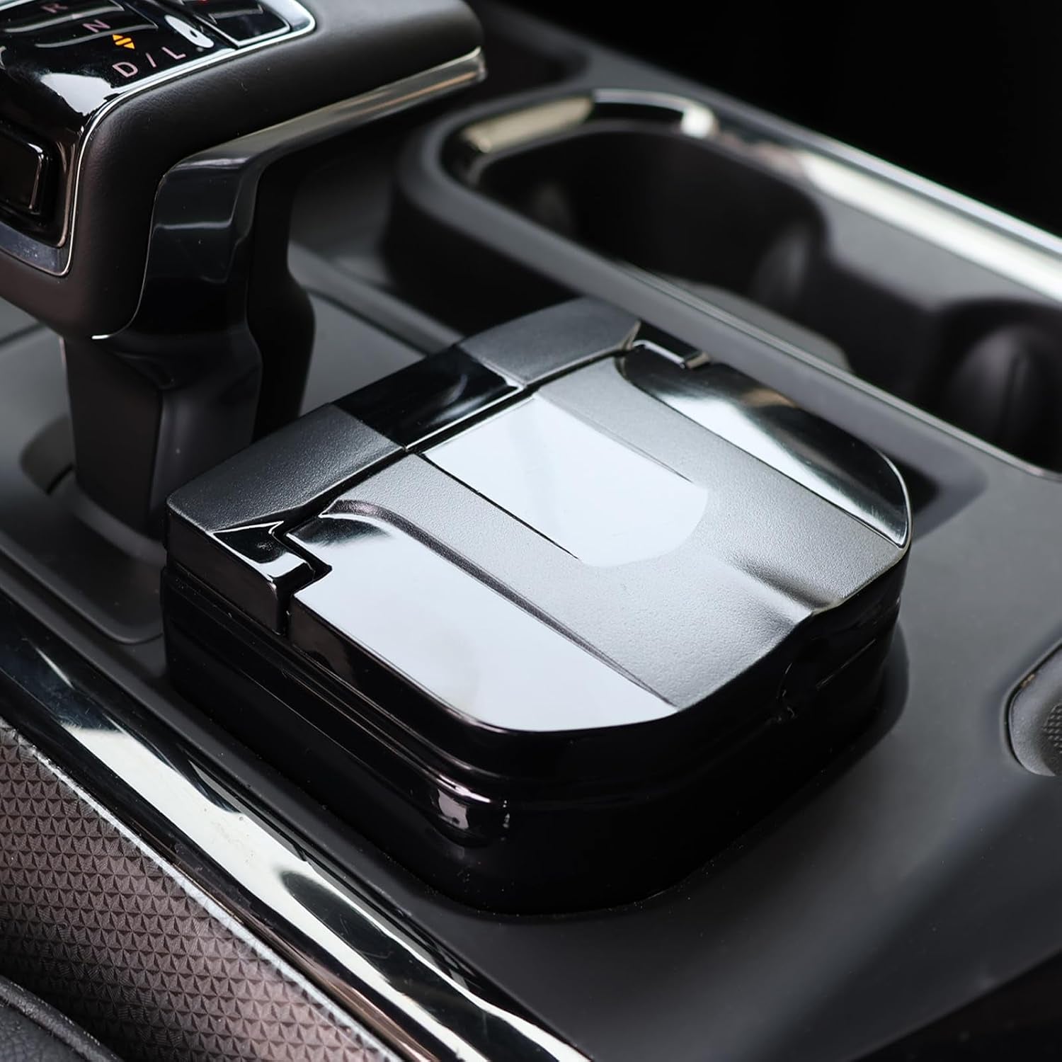 Car Ashtray with Lid - Detachable Non-Cup Holder Design, Stainless Steel Liner Compatible with Chevy Silverado/Gmc Sierra 2023-2025, Smoking Accessories with Cigarette Holder Matching Interior.